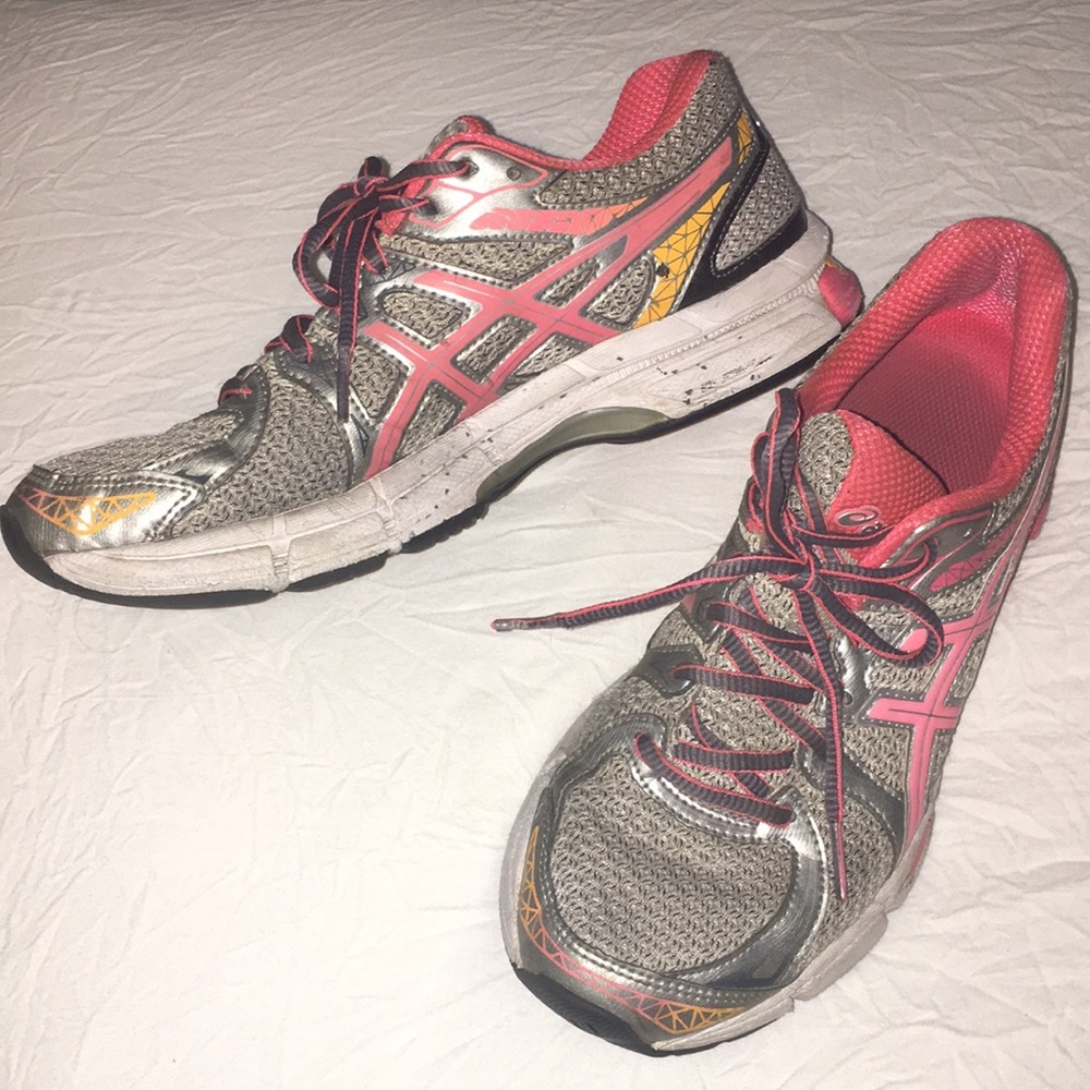 ASICS sneakers size 7